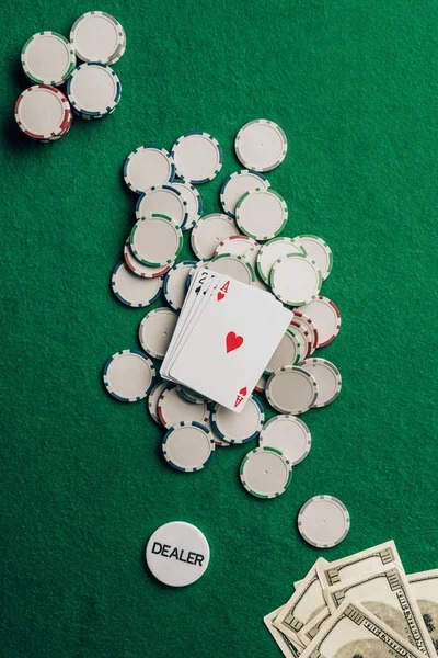 Bonus round with active multiplier Free spin bonus round with multiplier display